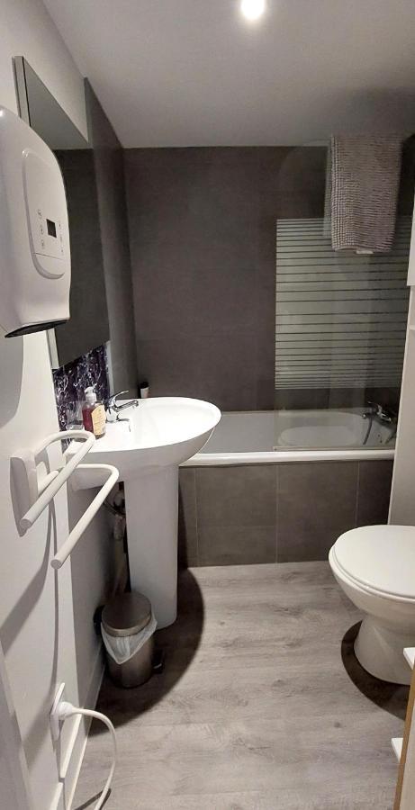 Le Petit Matelot Au 1 Er Etage A 10Min A Pieds Du Centre Ville 디에프 외부 사진